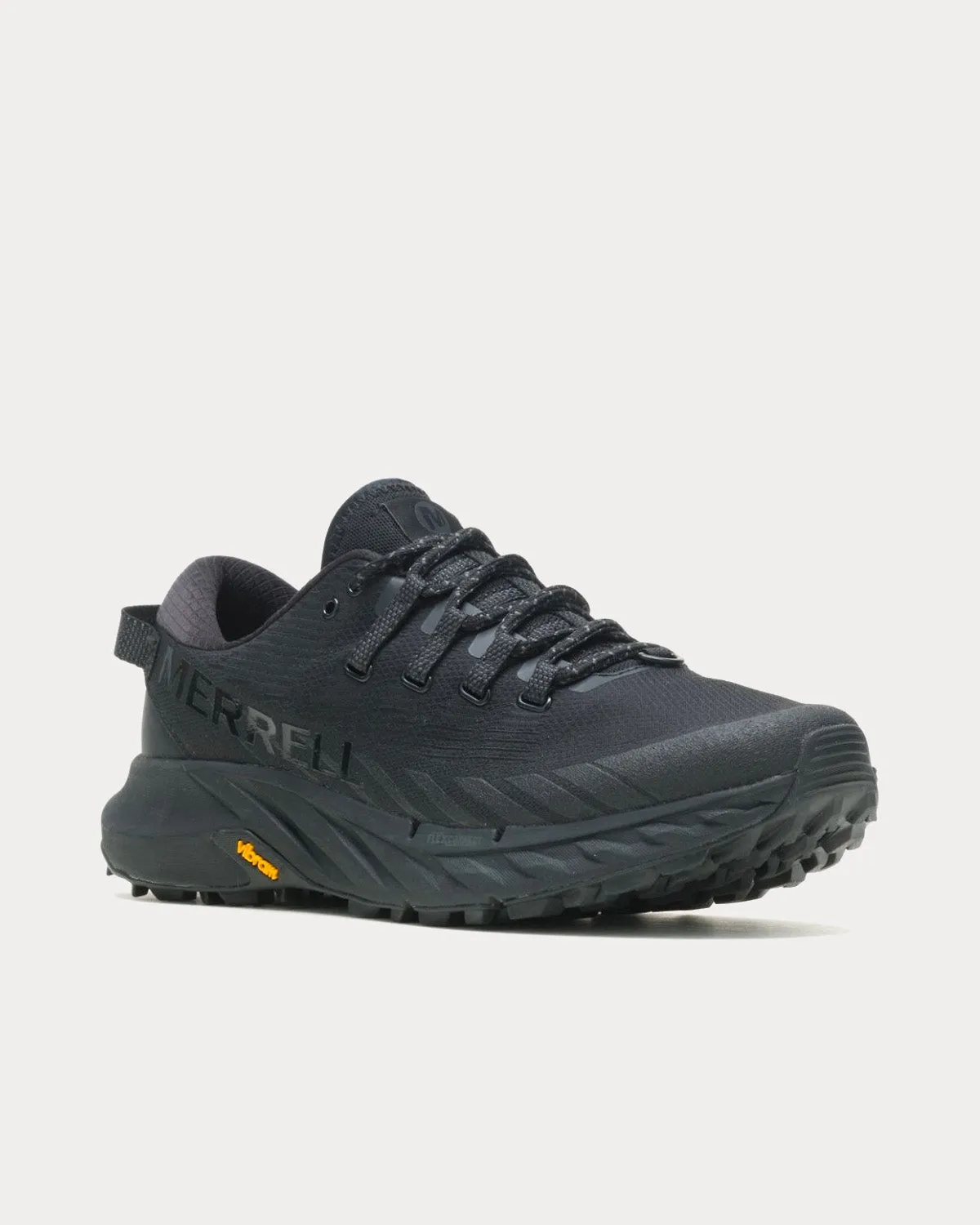 Agility Peak 4 Triple Black Running Shoes