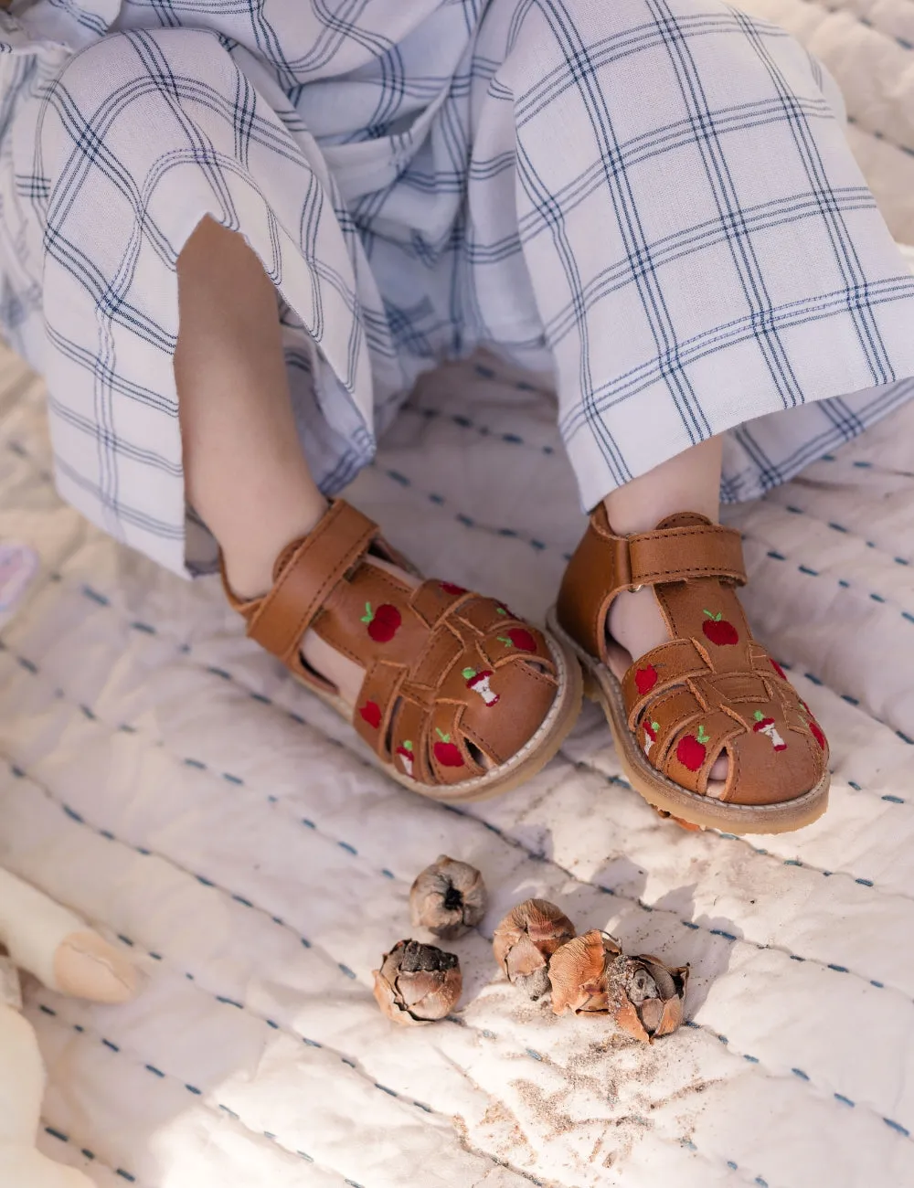 Apple Classic Sandal - Cognac