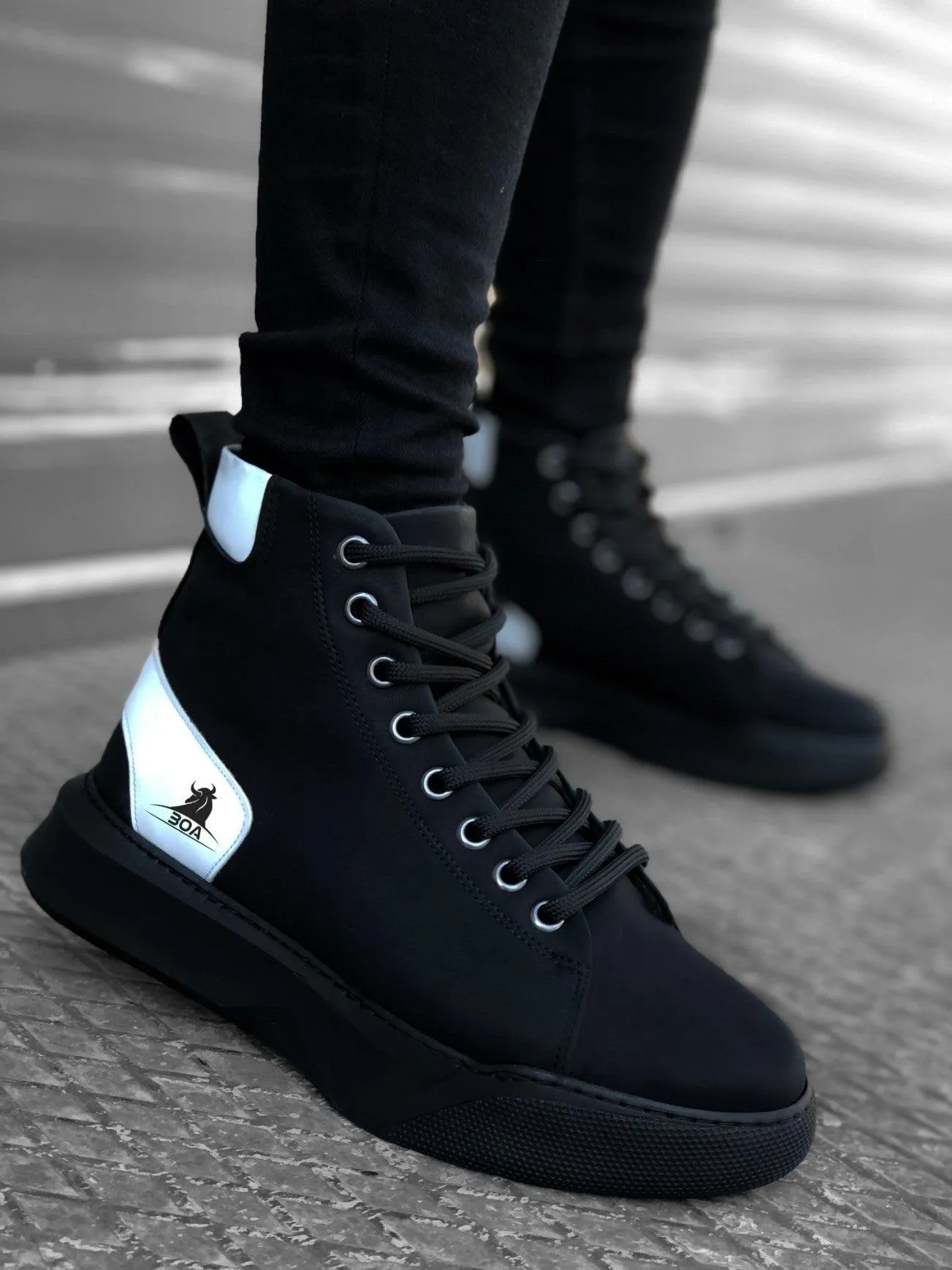 BA0155 Lace-Up Men's High Sole Black White Sport Boots