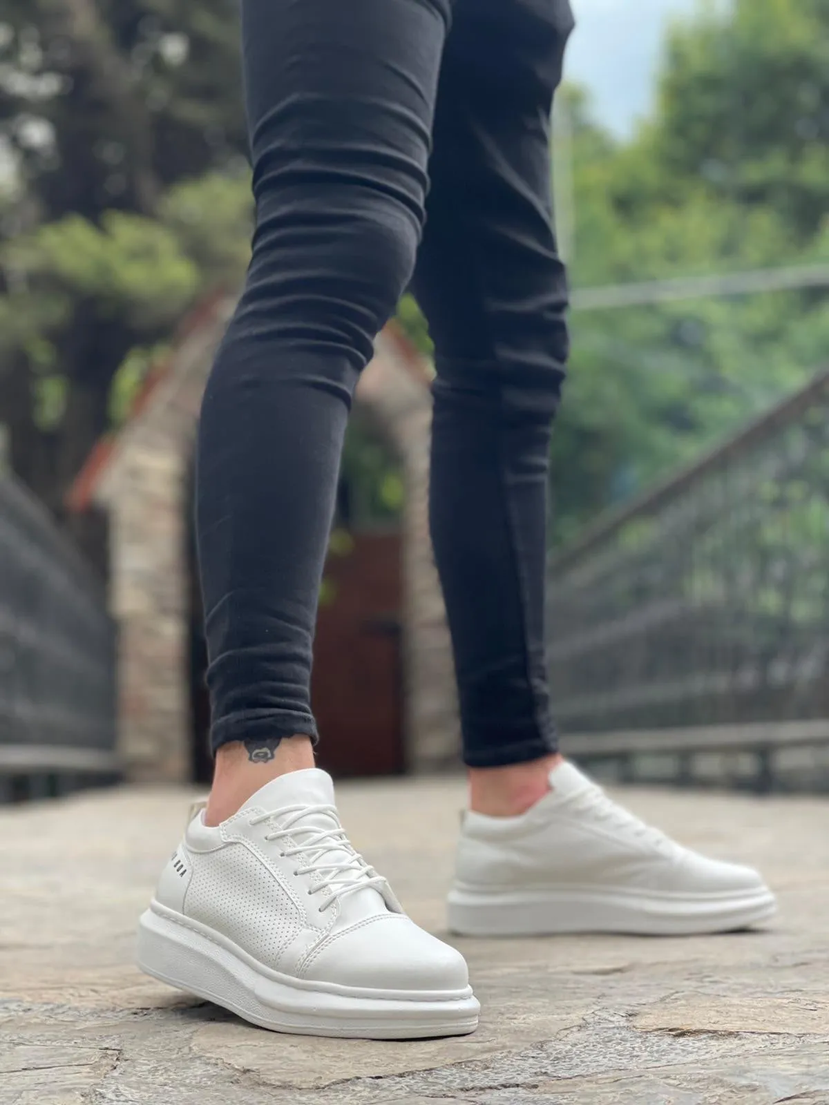 BA0548 Thick High Sole White Lace-Up Sports Men's Shoes