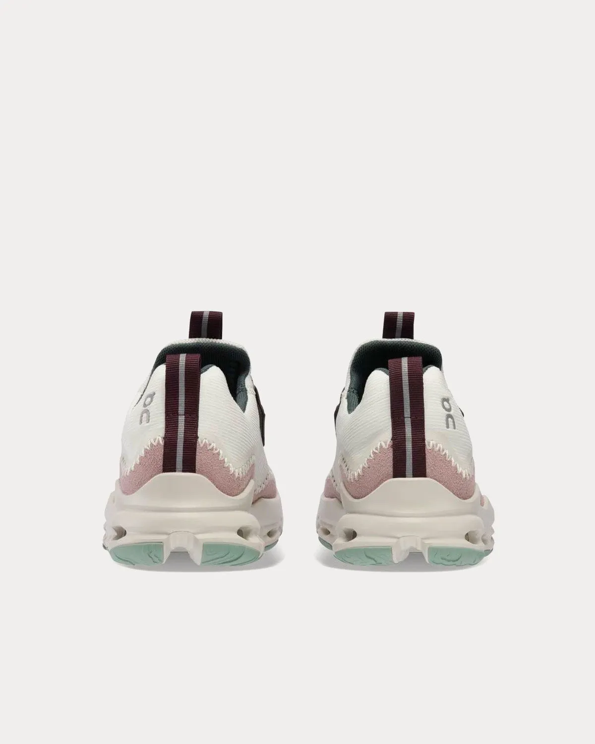 Cloudaway Ice / Moss Running Shoes
