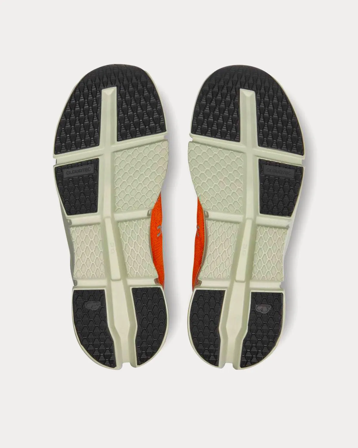 Cloudgo Tumeric / Aloe Running Shoes