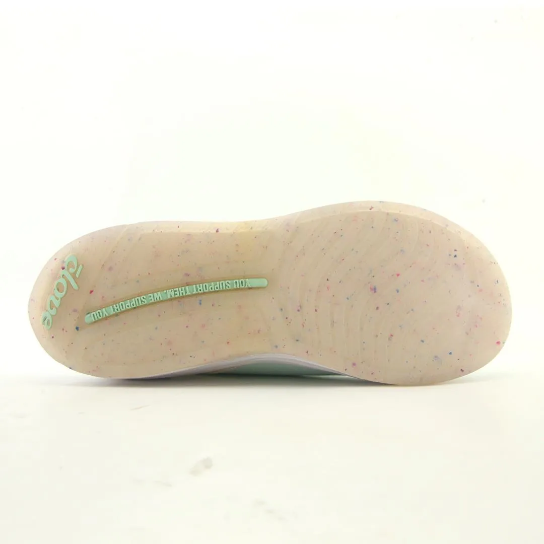 Clove  - Women Aero's Shoes - Limited Edition - Mint Holographic