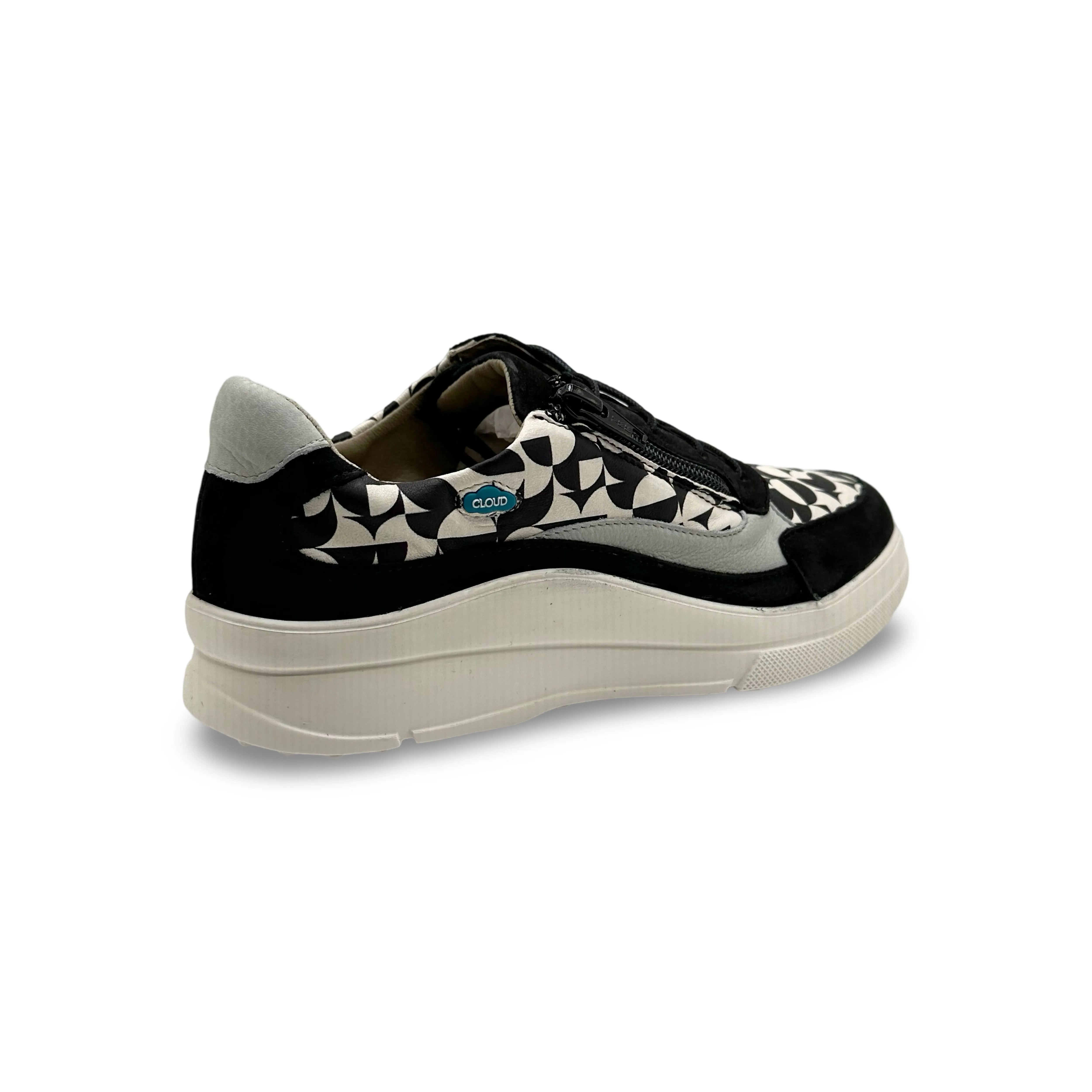 DAPHNE Black & White Sneaker