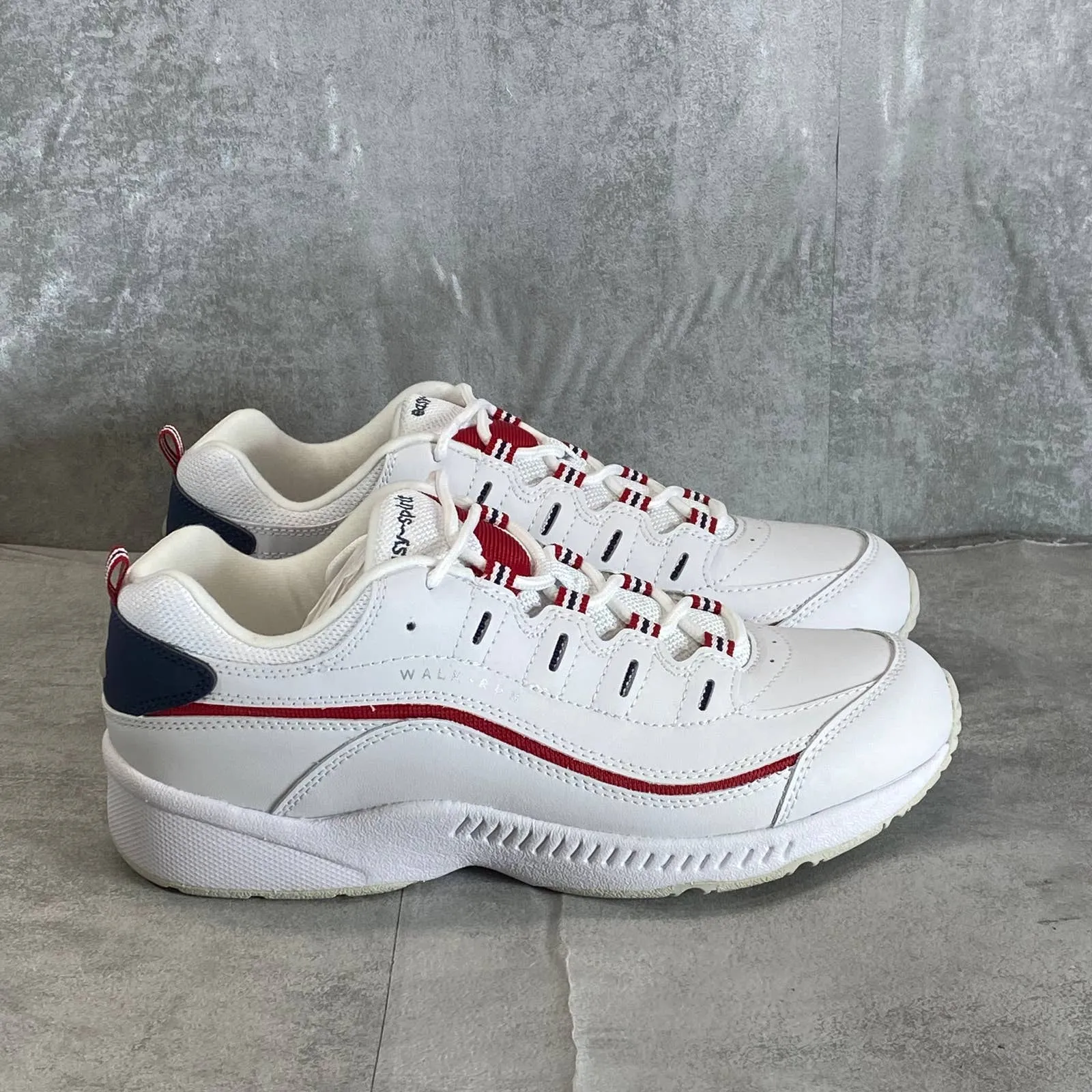 EASY SPIRIT Women's White/Red Romy Leather Lace-Up Walking Shoes SZ 10