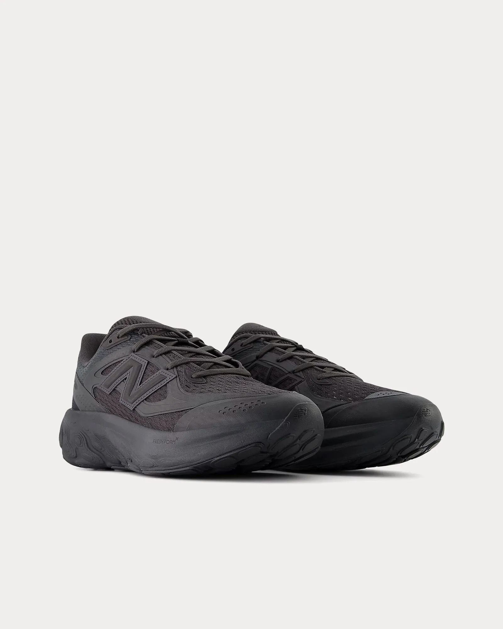 Fresh Foam Trainer Black Cement / Black Running Shoes