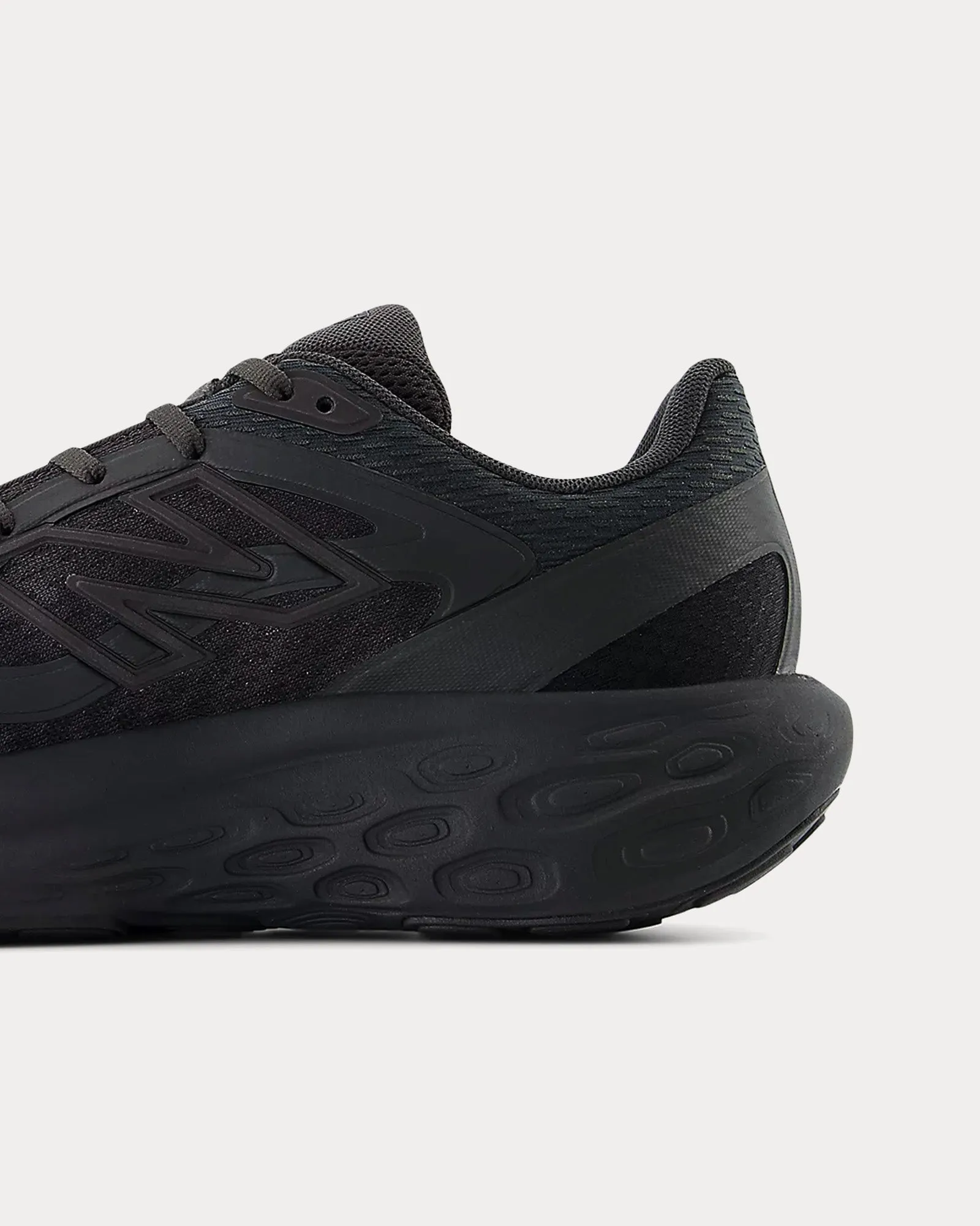 Fresh Foam Trainer Black Cement / Black Running Shoes