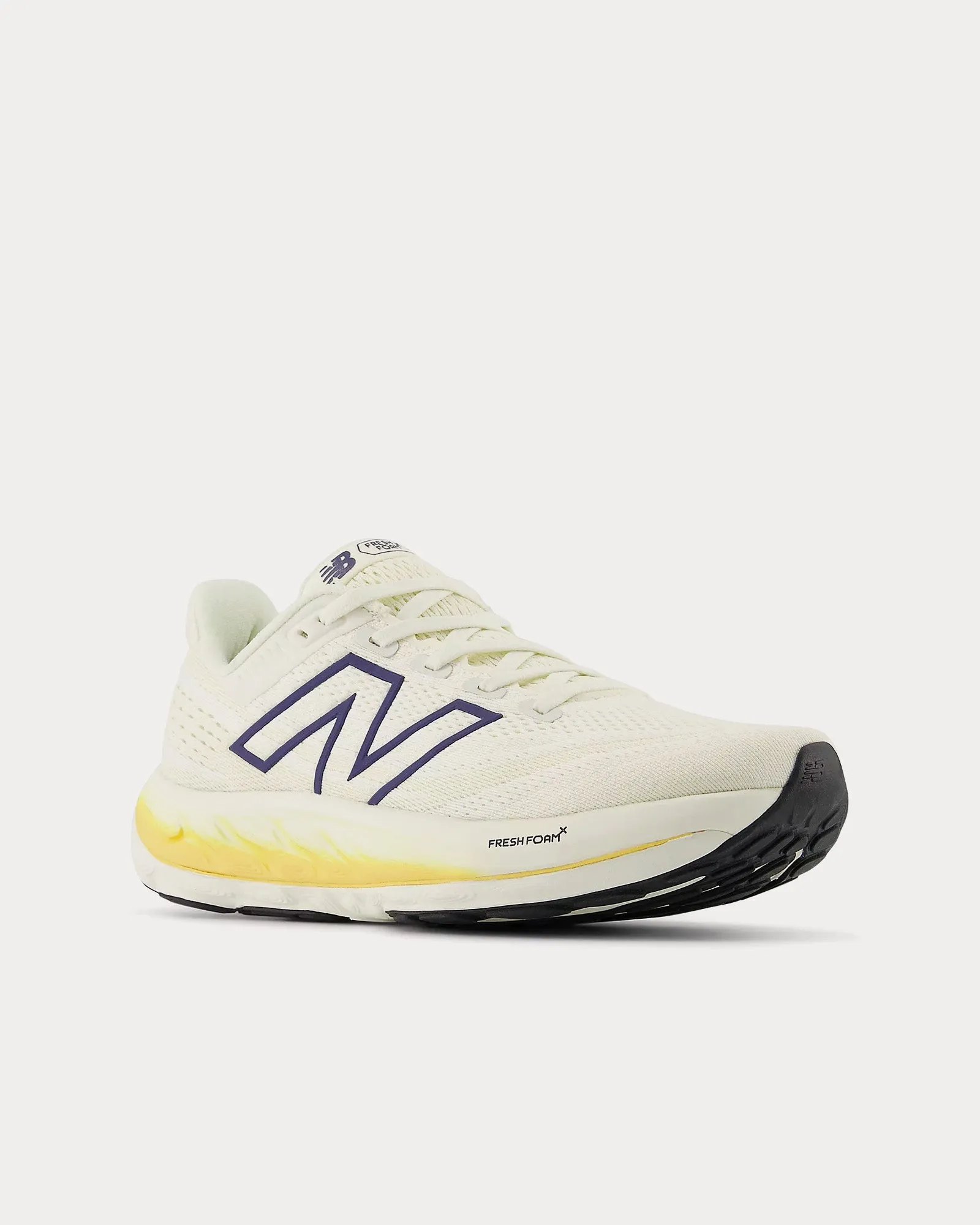 Fresh Foam X Vongo v6 Angora / Sea Salt / Clementine Running Shoes