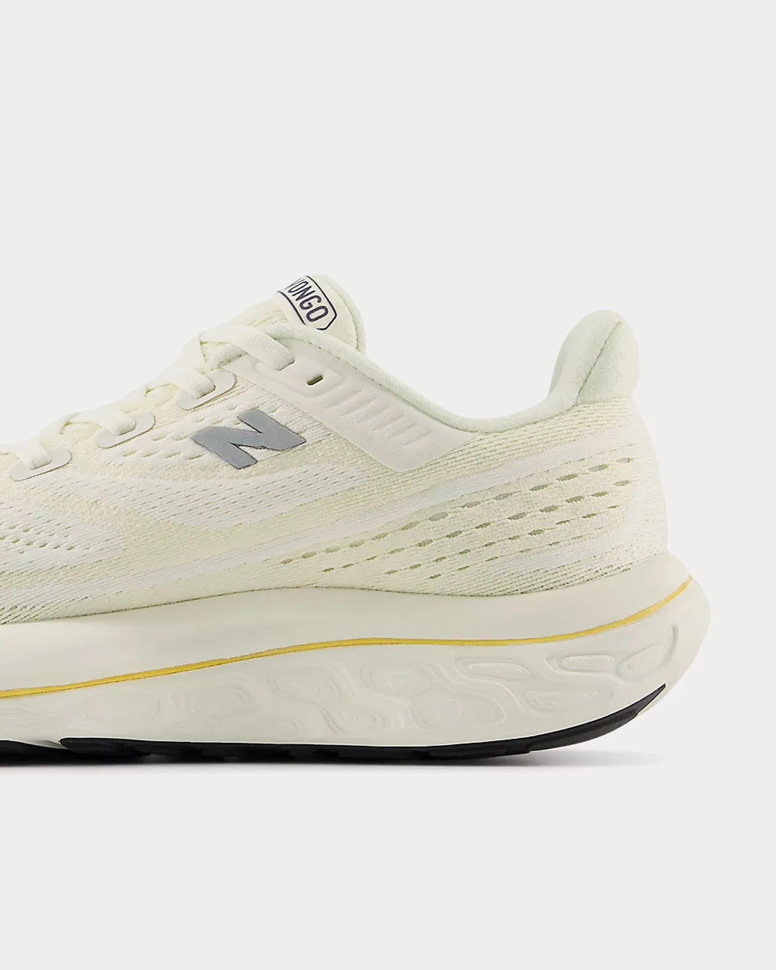 Fresh Foam X Vongo v6 Angora / Sea Salt / Clementine Running Shoes