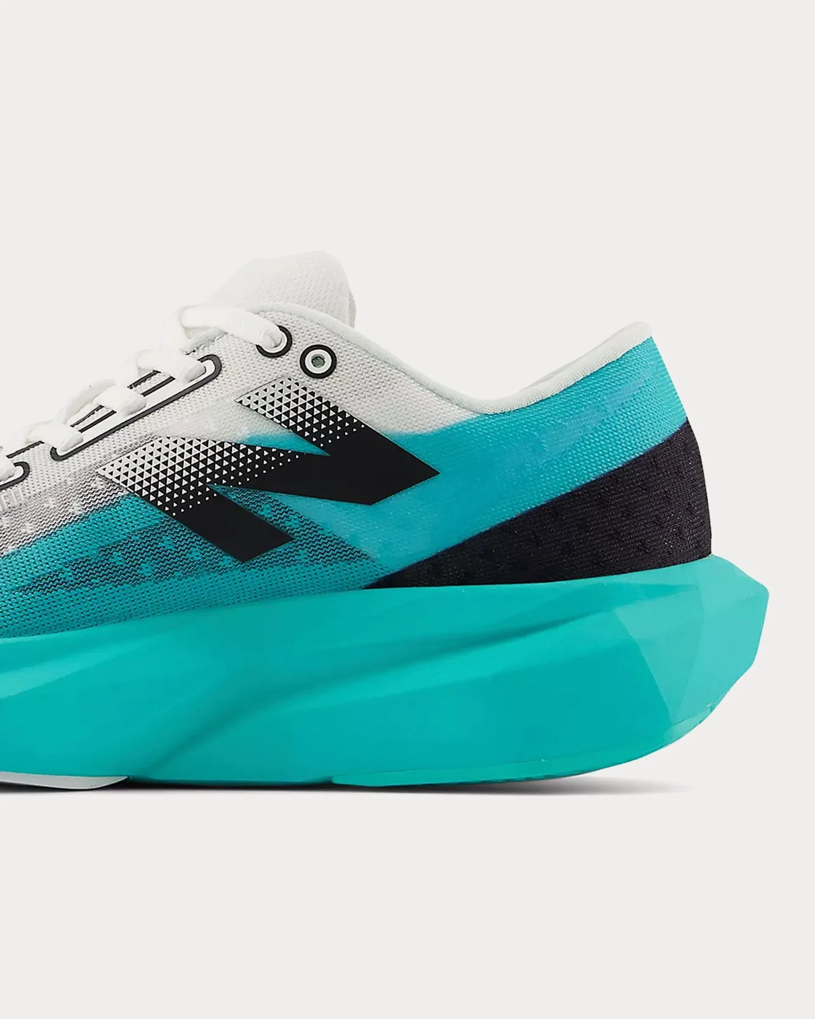 FuelCell Rebel v4 Cyber Jade / Black / White Running Shoes