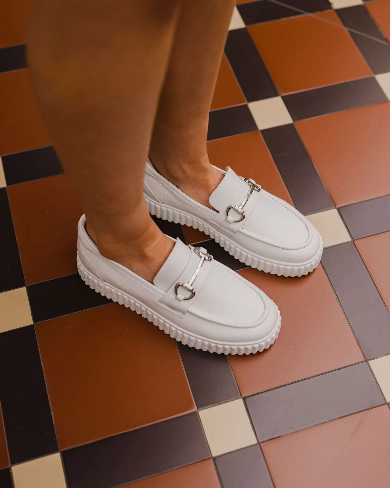 IQUE LOAFERS WHITE LEATHER