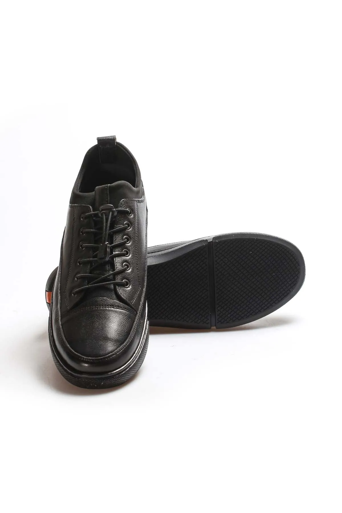 Men's Black Leather Sneakers with Lace-Up Closure and Textured Sole - Wessi