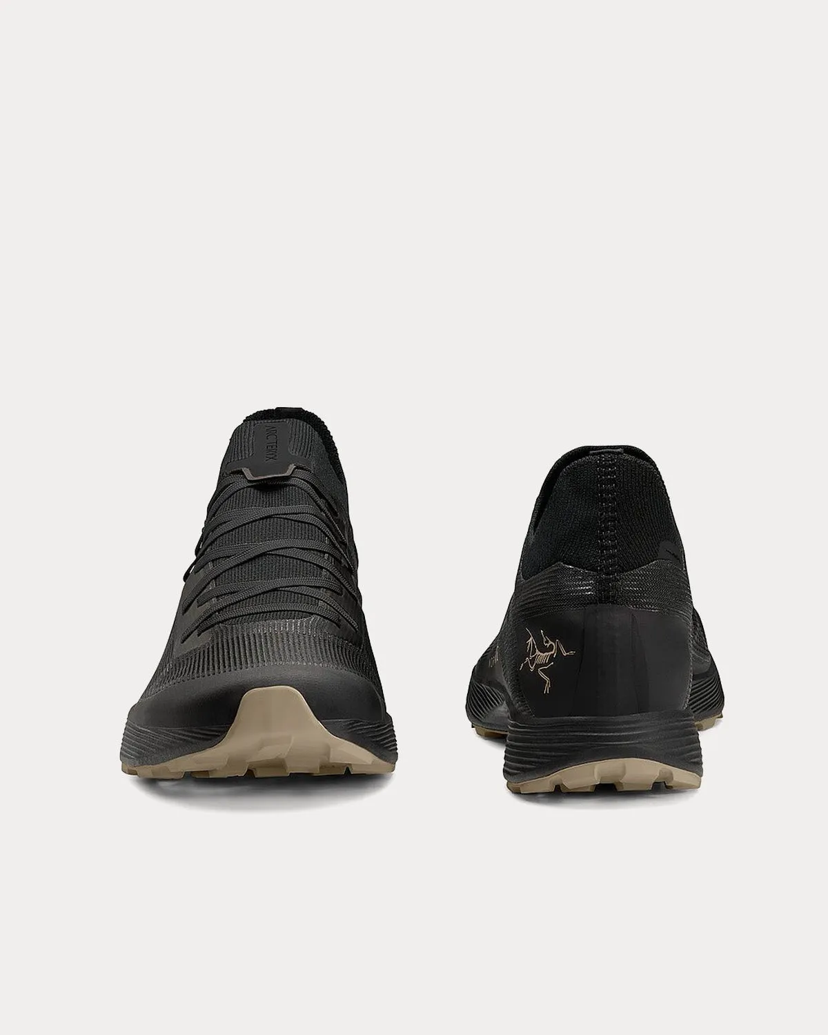 Norvan SL 3 Black / Light Fallow Running Shoes