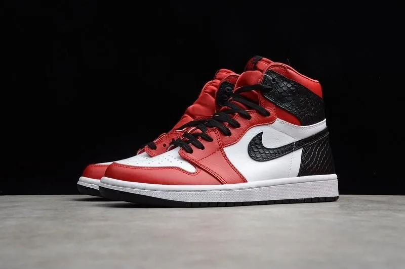 WMNS Air Jordan 1 AJ1 Retro High - Satin Snake
